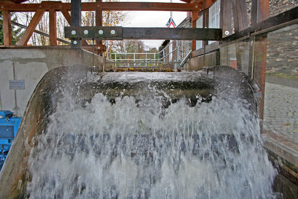 Wasserrad Hochwasser 2007