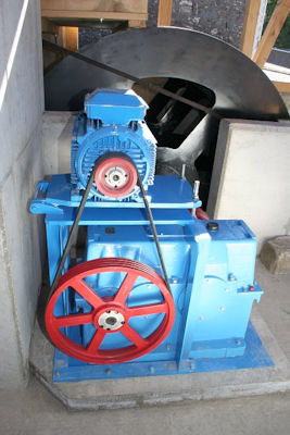 Wasserrad Herzberg Generator